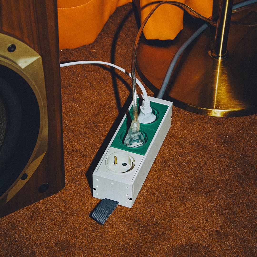 엘엘에스 CAMPER GREEN (3-SOCKET) 1.5m