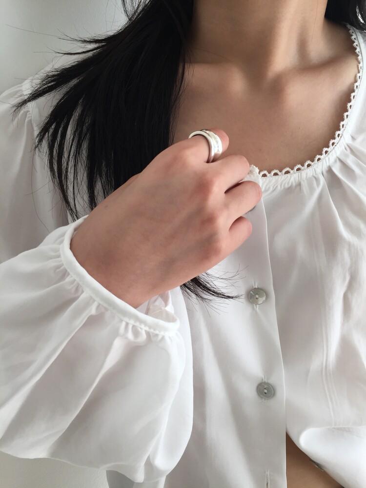 에테블루 [Restock!] Scarlet Blouse (White)