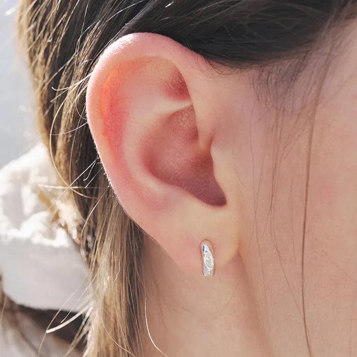 [지민PICK][29CM 단독][silver925][한소희, 노정의 착용] airy cubic earring