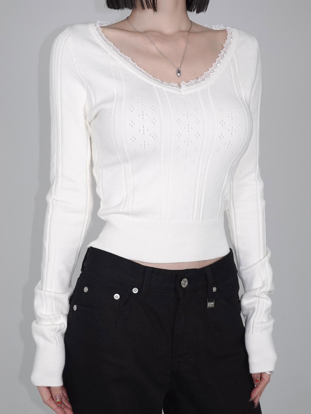Lace Punching Knit-T