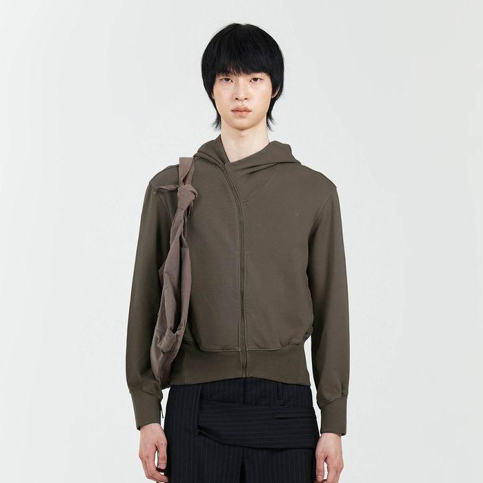 MENS GARMENT DYED CURVED HOODED ZIP JACKET MODERN MOCHA