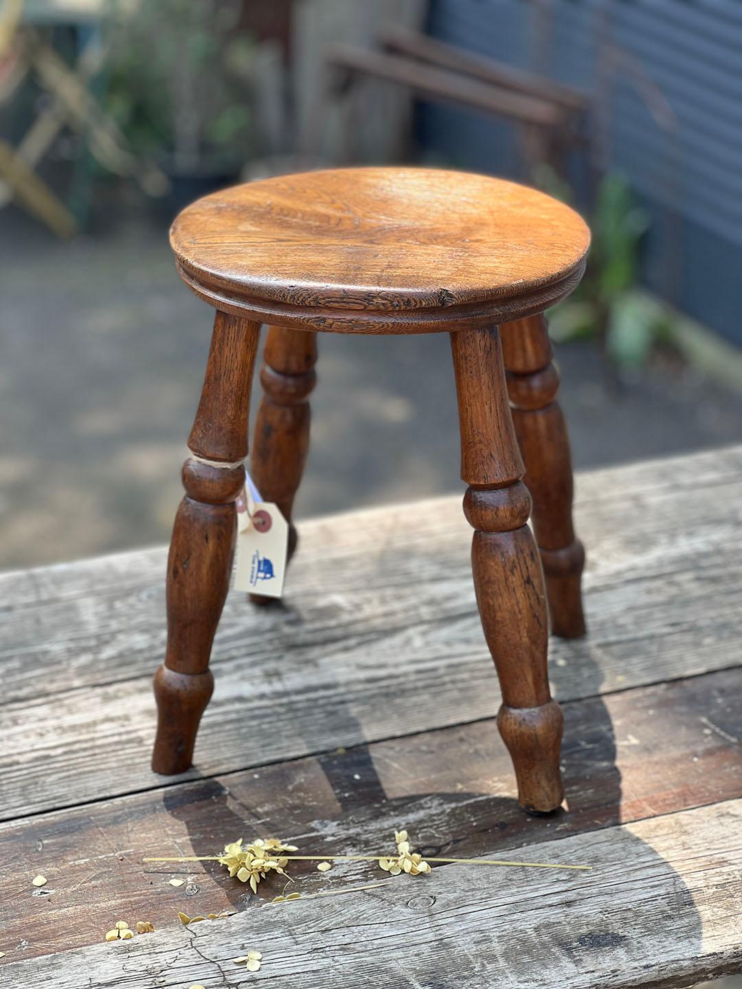 25-060 올드 빈티지 로우 스툴