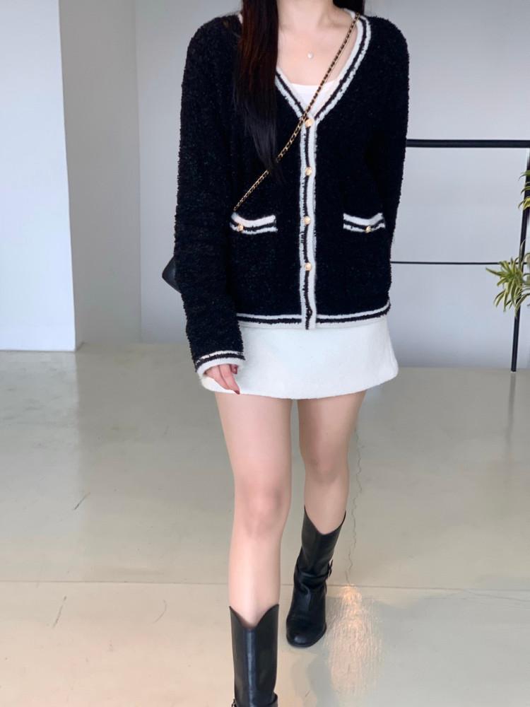 여성 셀린 버튼 가디건 (2 color) 나비사가디건