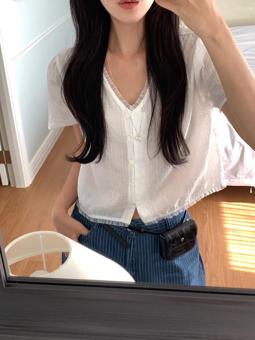 도브 레이스 블라우스