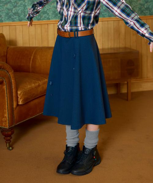 BUTTON FLARED SKIRT / navy