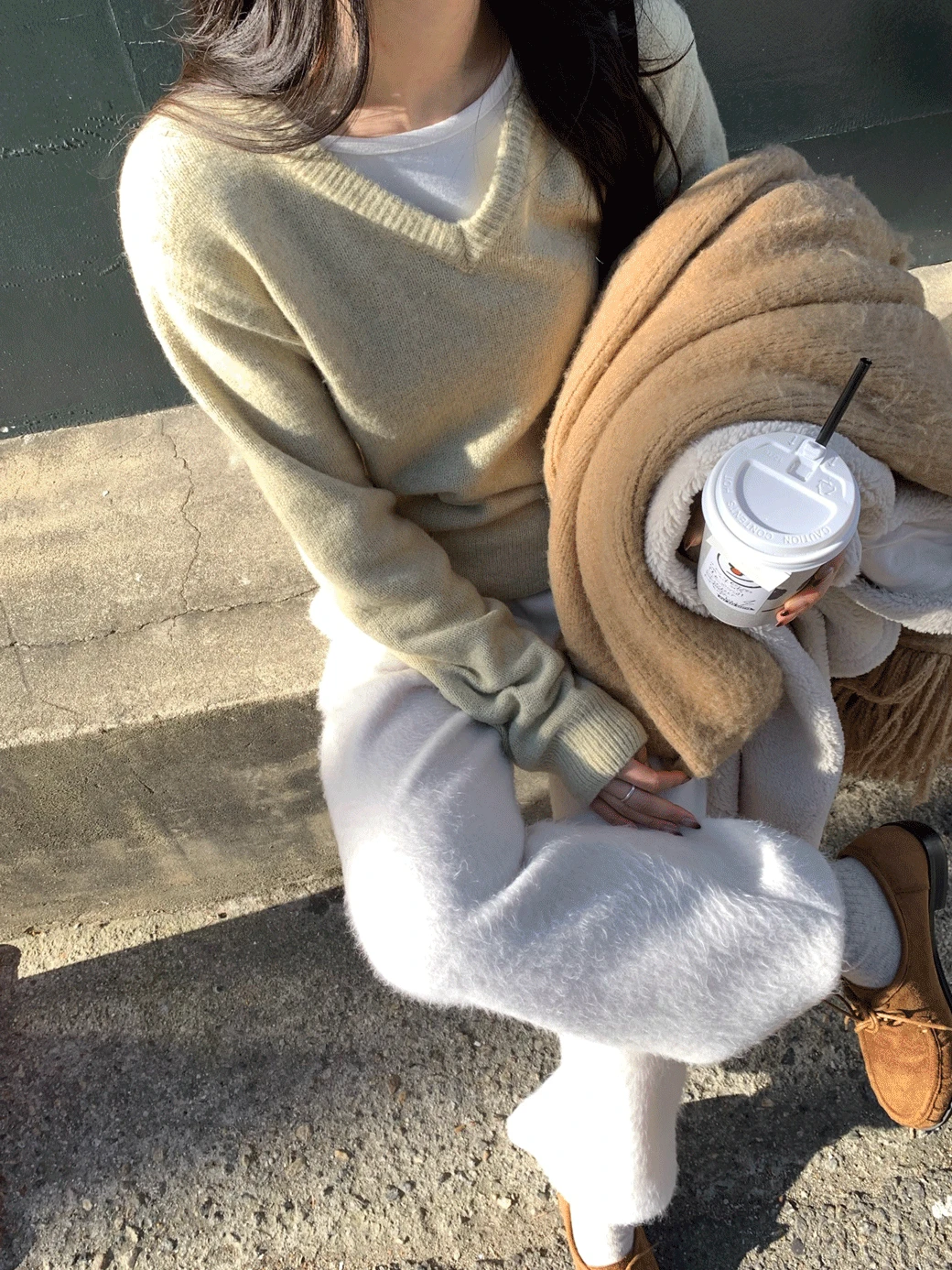 DV. Warm Hug V-Neck Sweater