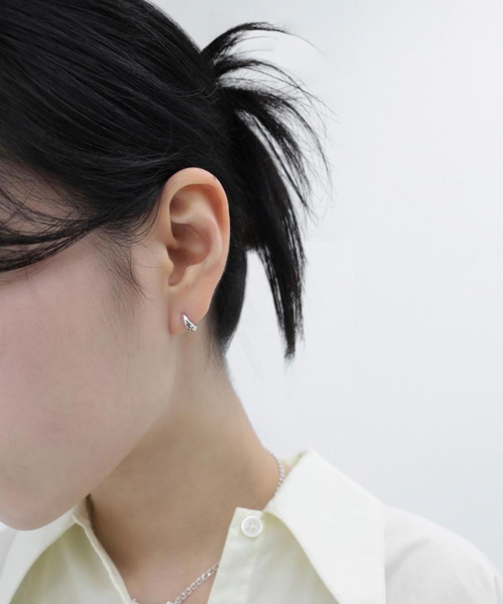 Tiny Flex Earring