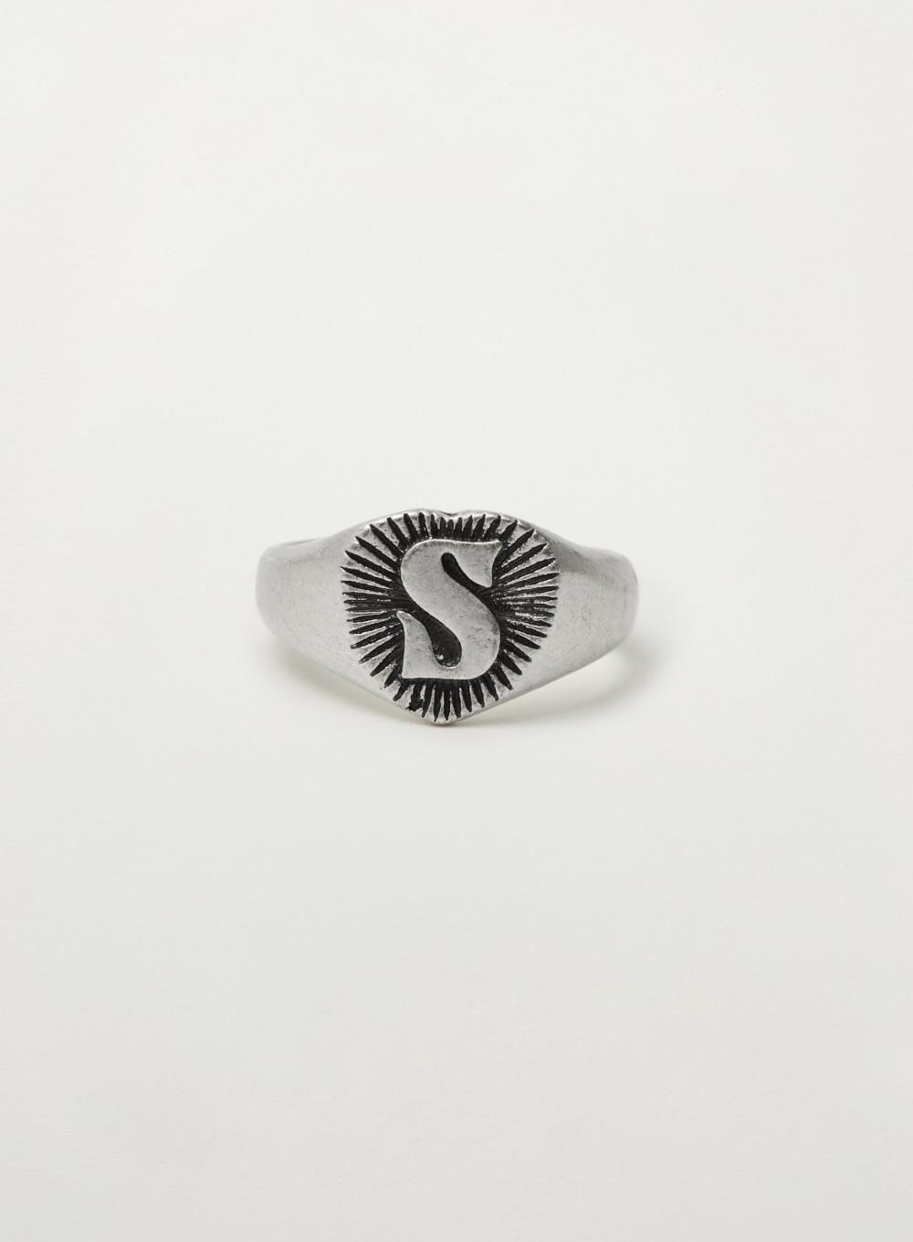 [RIIZE's Pick] S Logo Heart Signet Ring - Silver