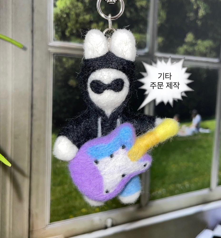 📍(기타 주문 제작) Rock 기타 토끼 키링