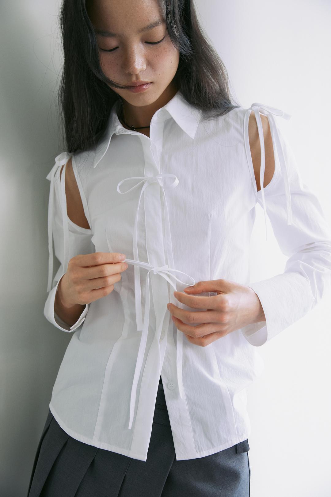 RIBBON SHIRT. WHITE