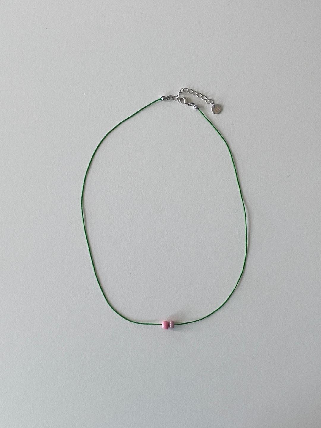 pink pebble&green line necklace