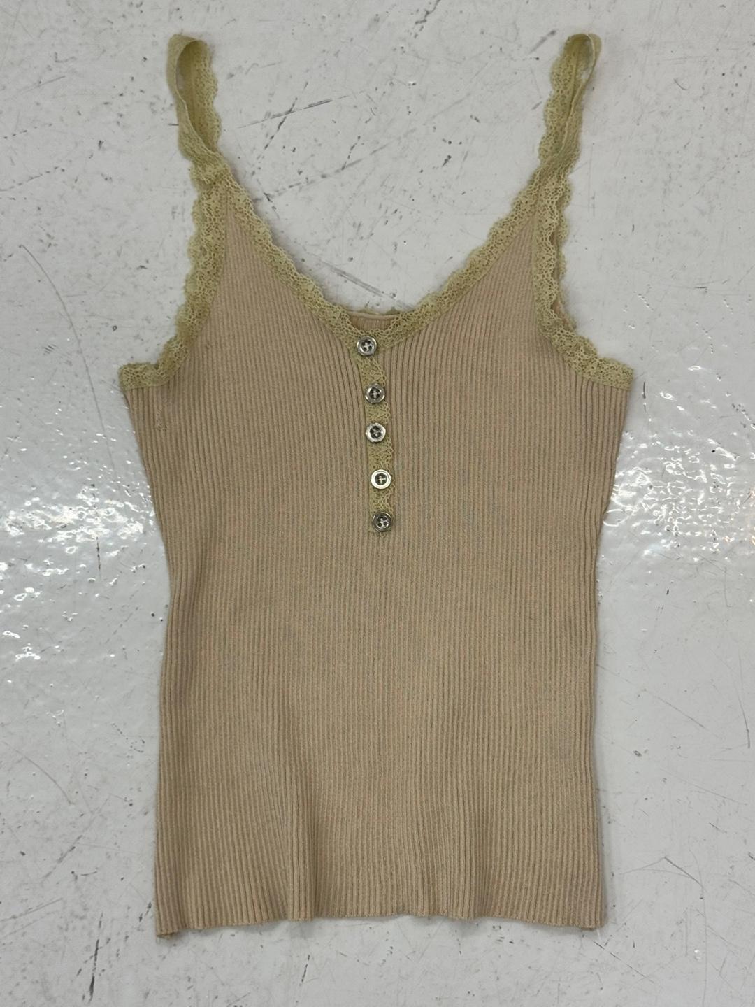 Lace button sleeveless