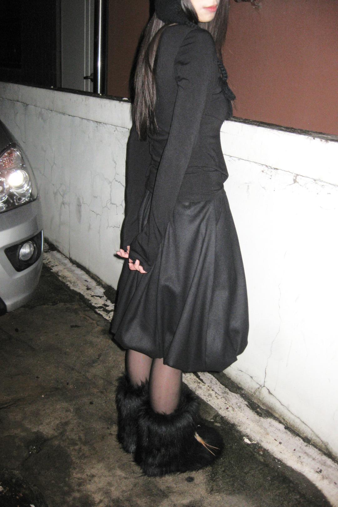 Winter mid balloon skirt