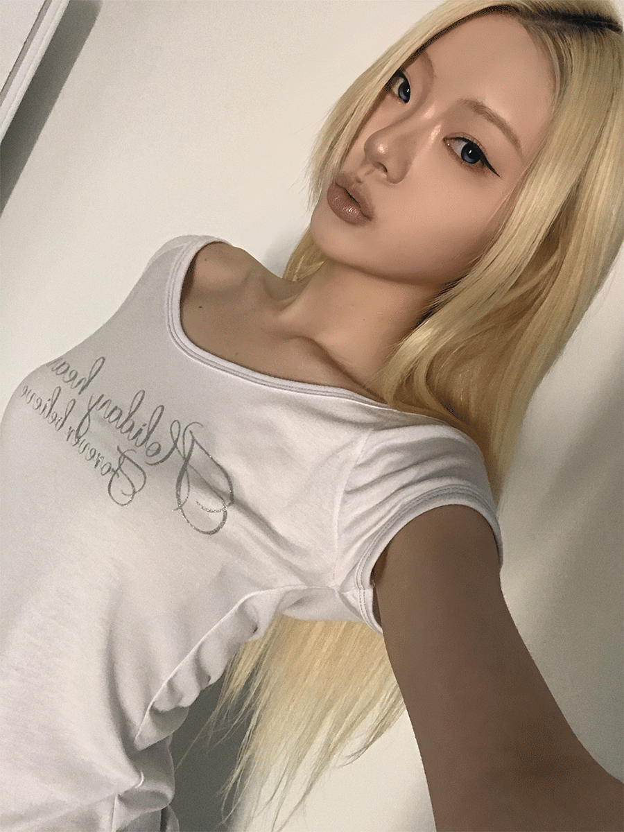 사토미라디오 Cotton lettering top