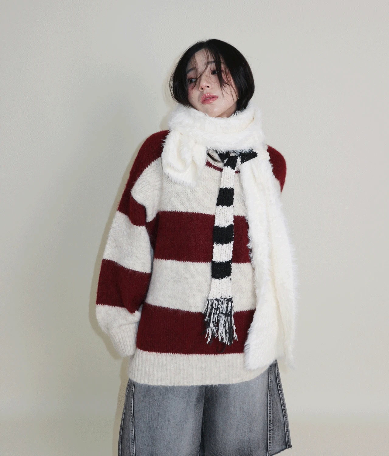 디언트 스트라이프 긴팔 니트