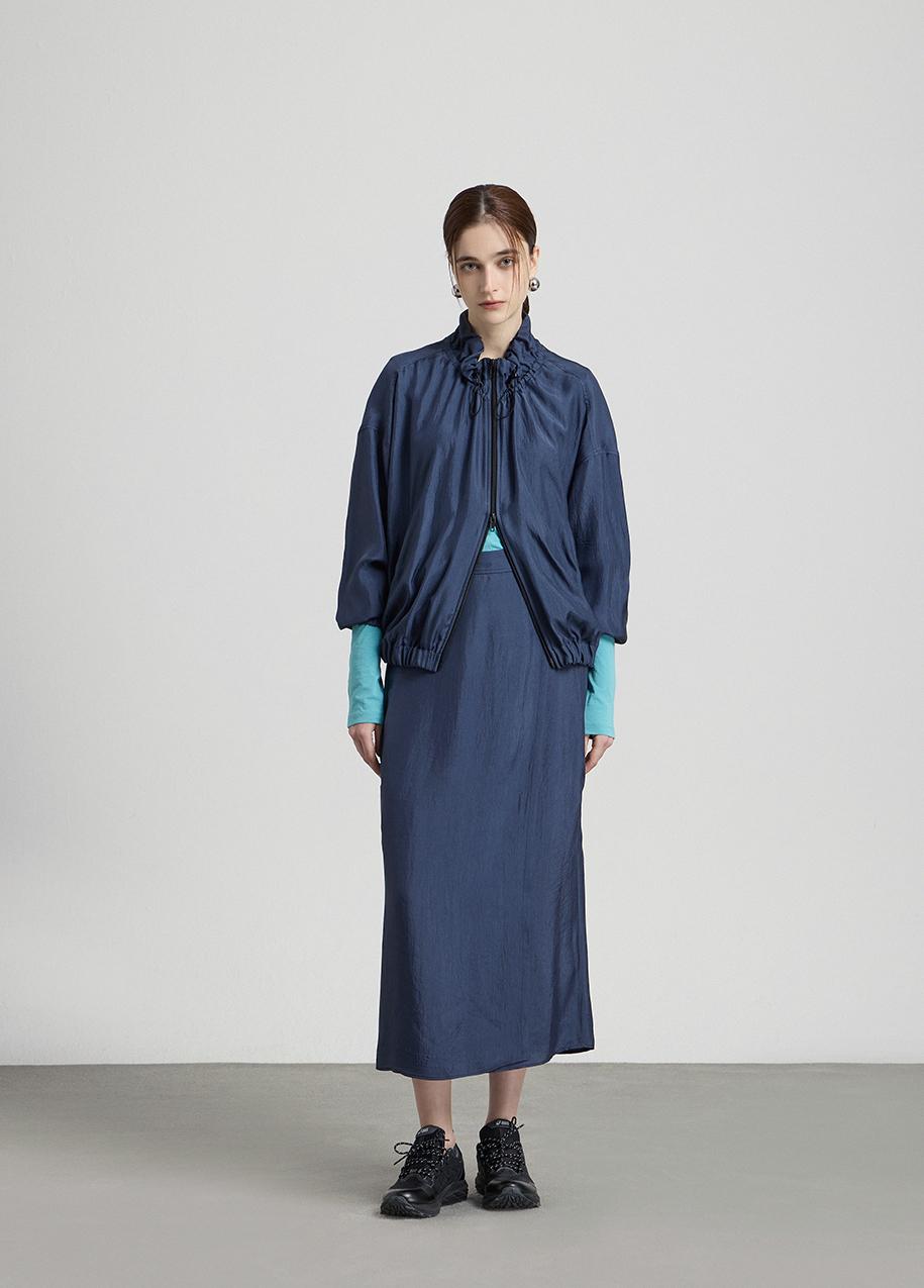 backbending slit H-line skirt