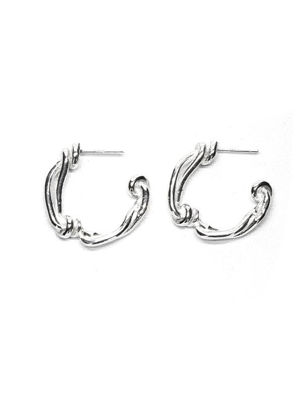 EVERYDAY KNOT EARRING 002