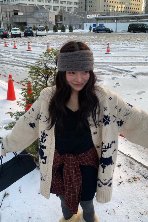 디어 코위찬 가디건_베이지