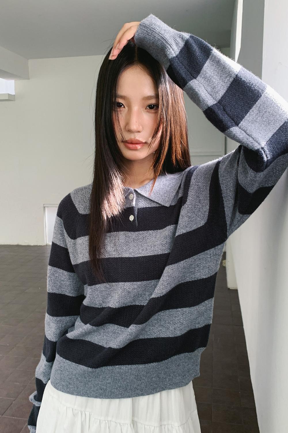 [11월3일 순차적 출고] (woman) 프레피 카라 니트_Charcoal Stripe