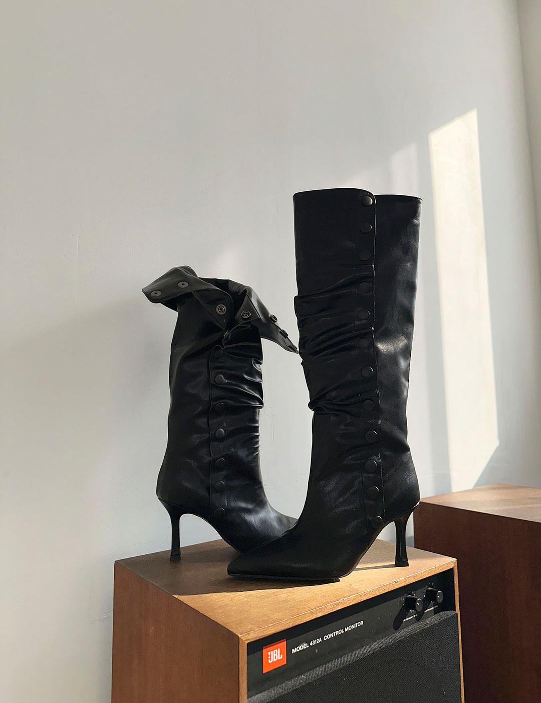 이너뮤트 button-up long boots (1color)