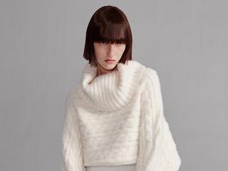 Pull-over Neck Mink Sweater (2color)