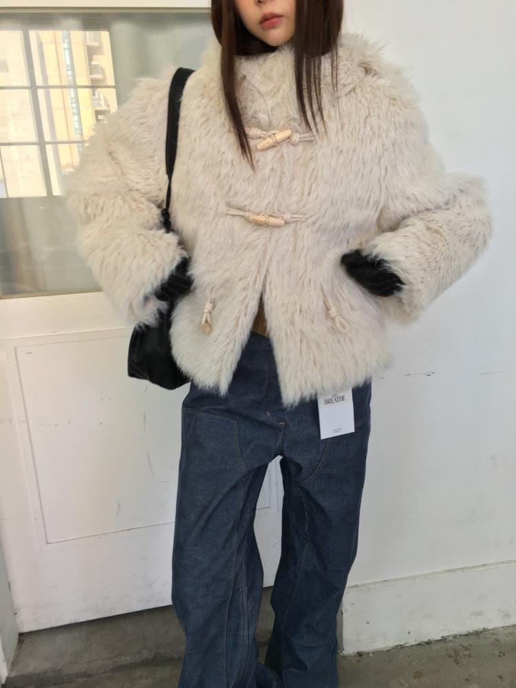 (익일출고) Breathe 브리드 램 토글 무스탕 자켓 더플 후드 퍼 떡볶이 연말룩 3colors