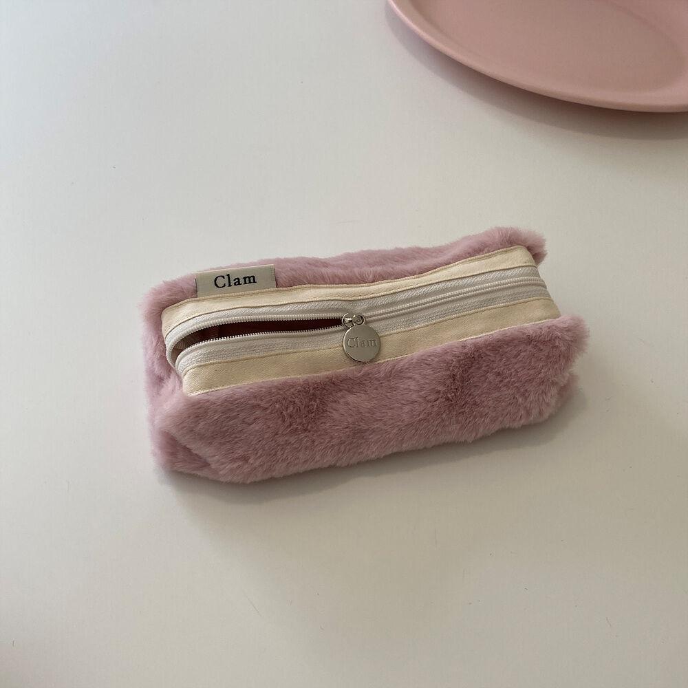 Clam round pencilcase _ Fur powder pink