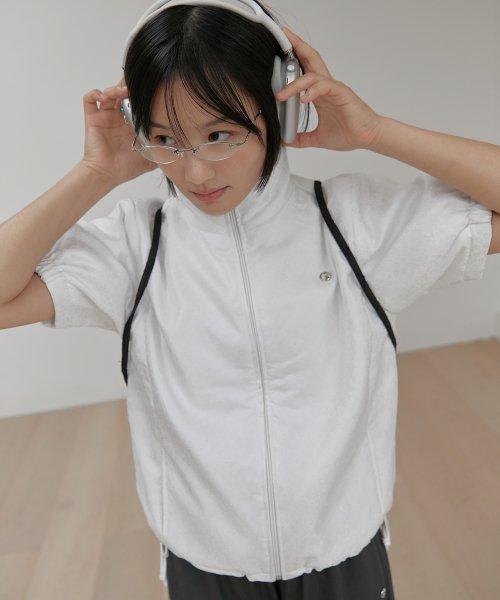 Floral half Padding (White)