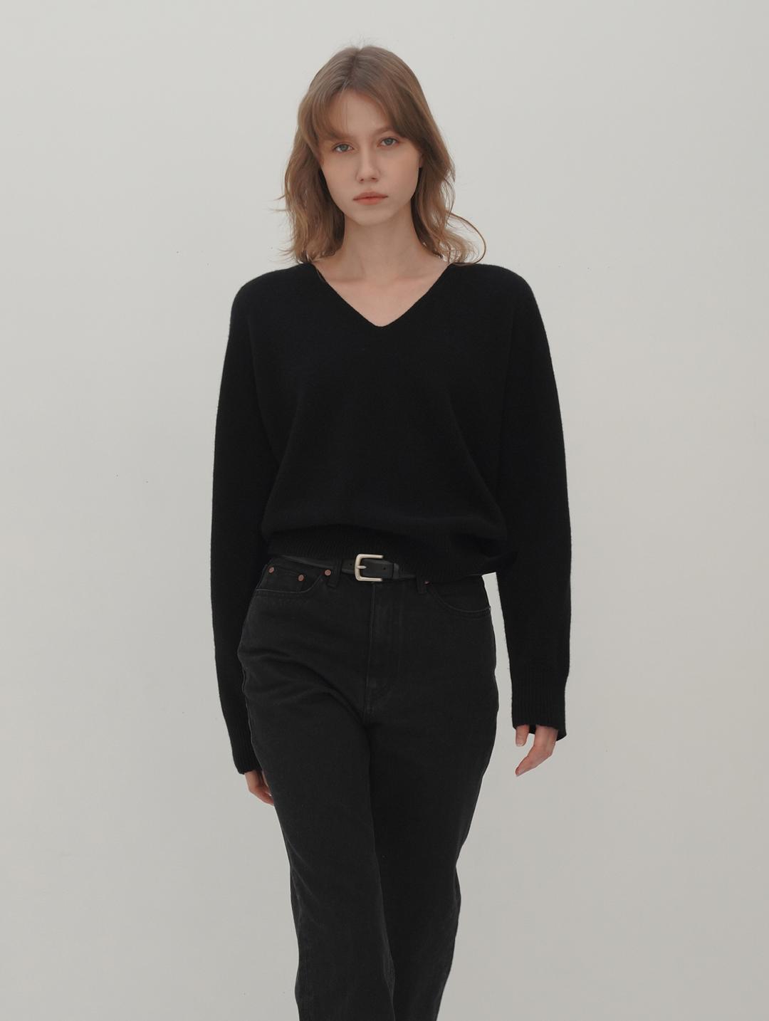 Bailey Cashmere V-neck Pullover (Black)