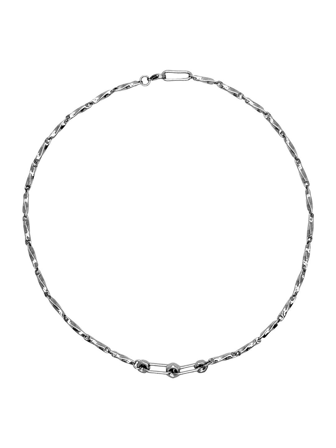 Nut chain necklace