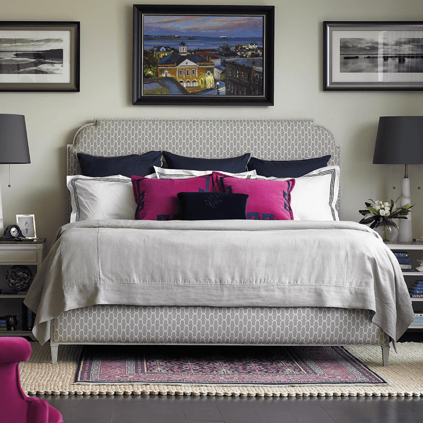 302-53 Charleston Queen Upholstered Bed