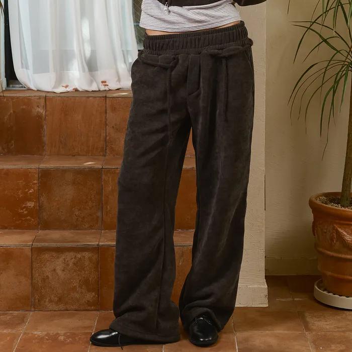 Dusty Boa Training Pants-Brown