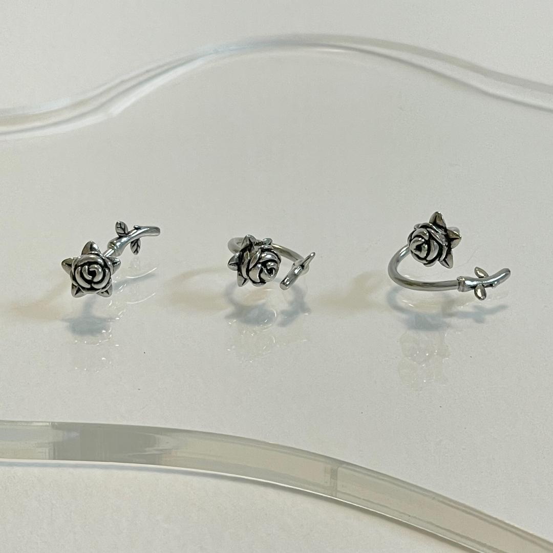 뮤징 [무료배송] 앤틱 로즈 리프 디테일 피어싱 (바 교체 가능)