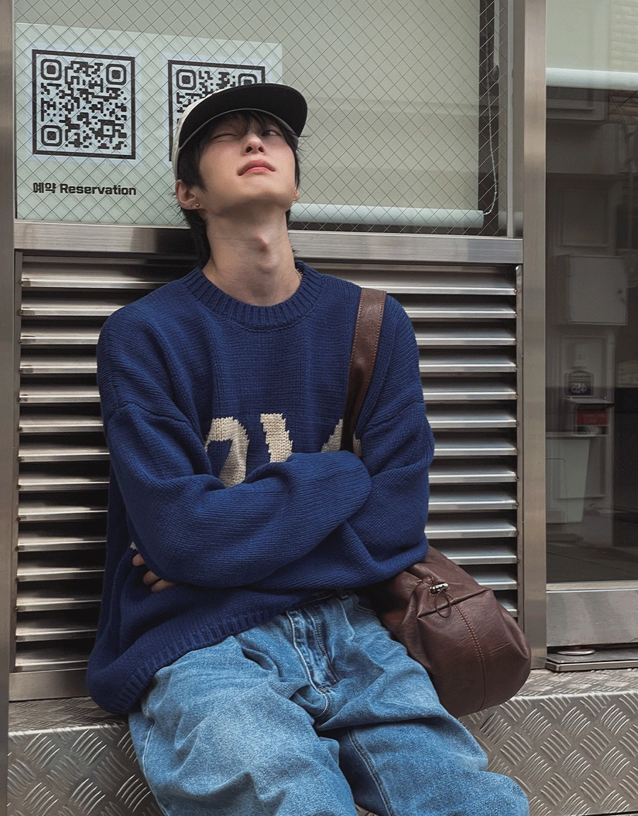 러브 레터링 라운드 니트 (3 color)