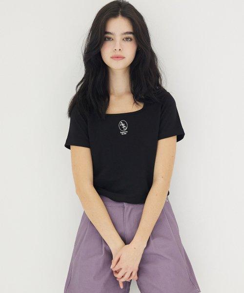 스퀘어넥 크롭 티셔츠 블랙