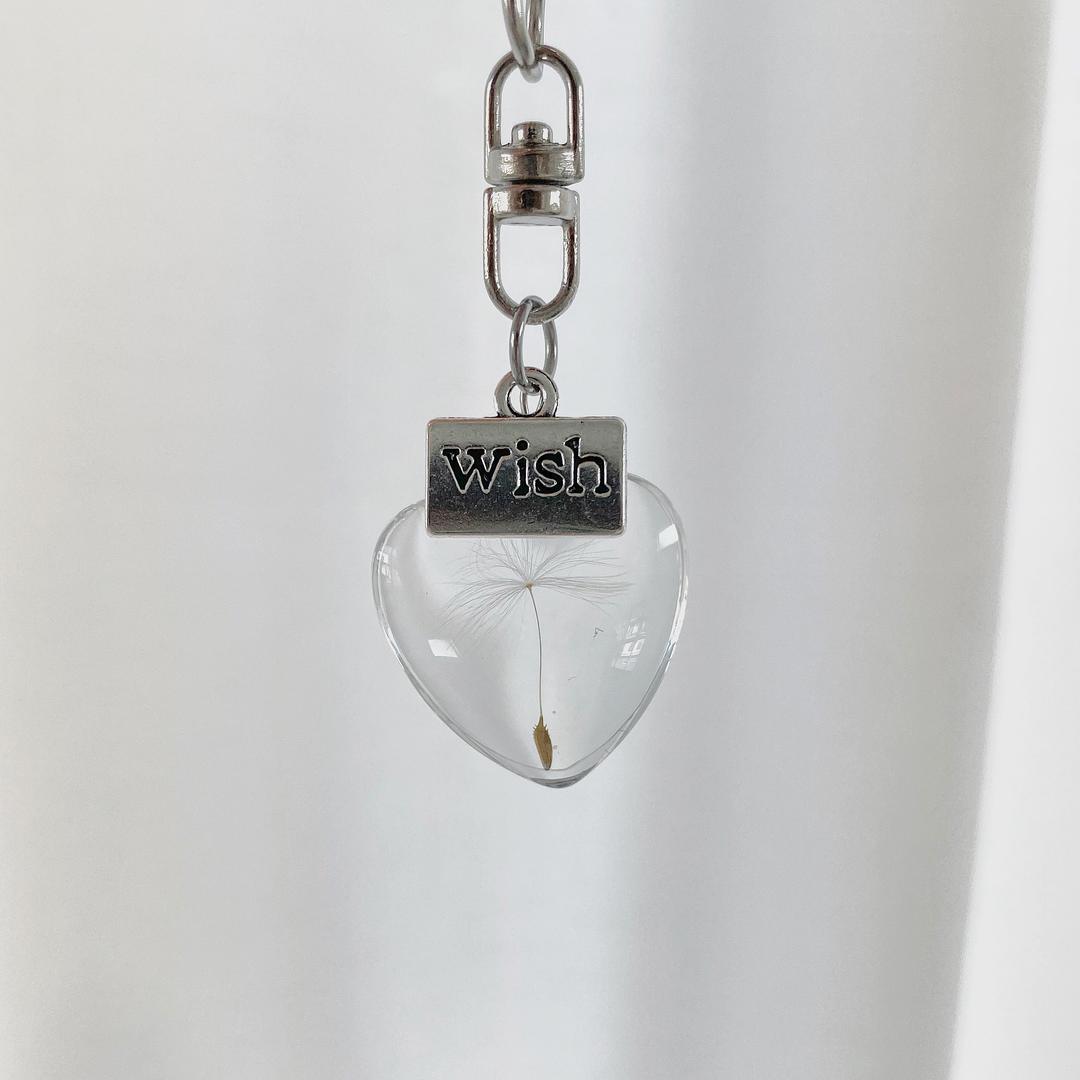 Dandelion seeds Glass key ring