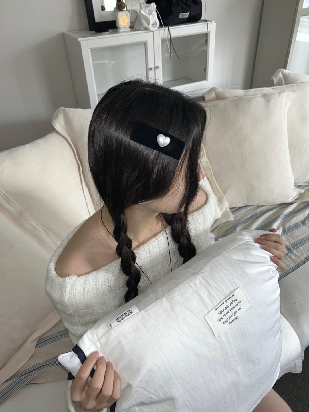 옵텐소 벨벳 진주 하트 스퀘어 헤어핀