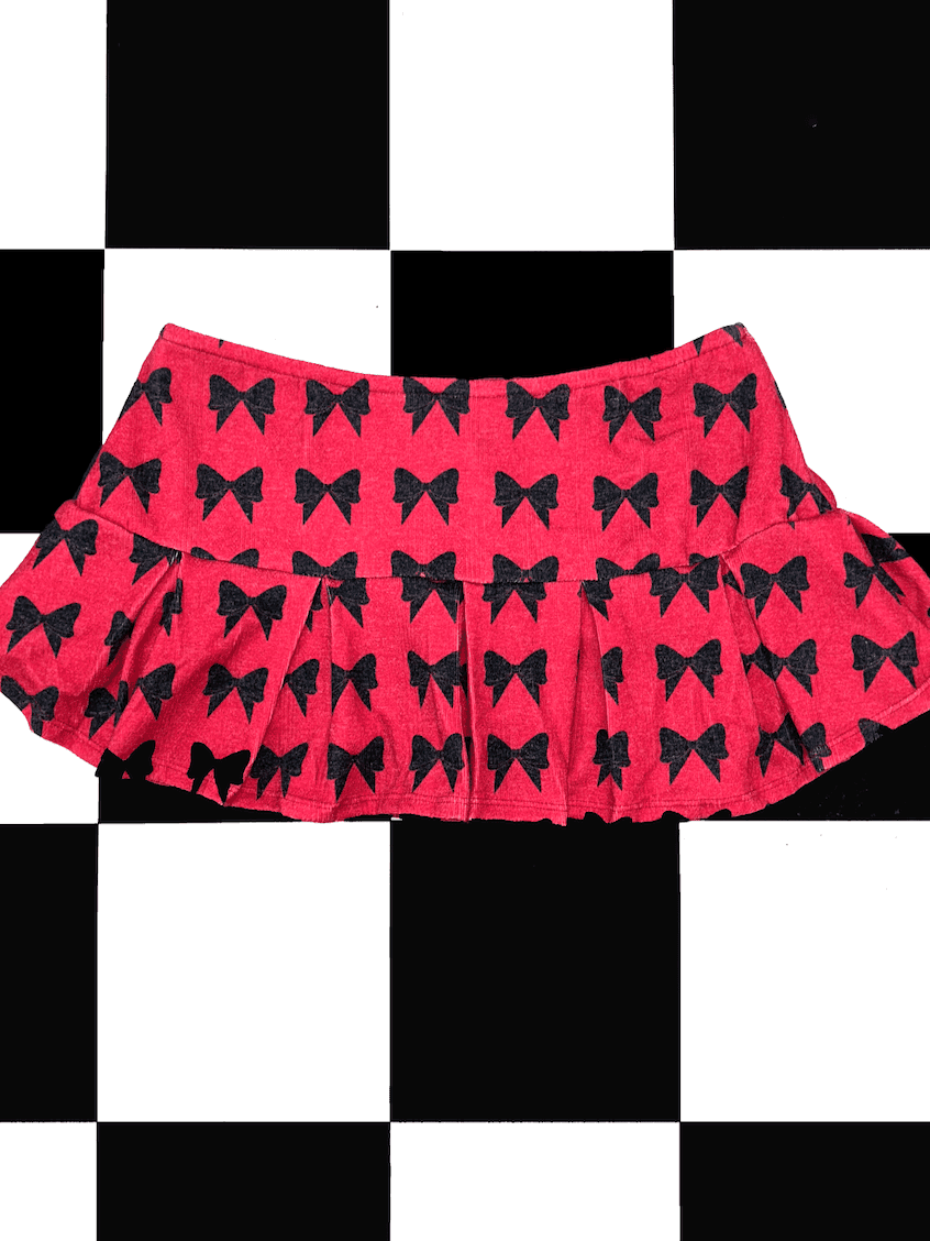 BOW POINTELLE SKORT IN RED