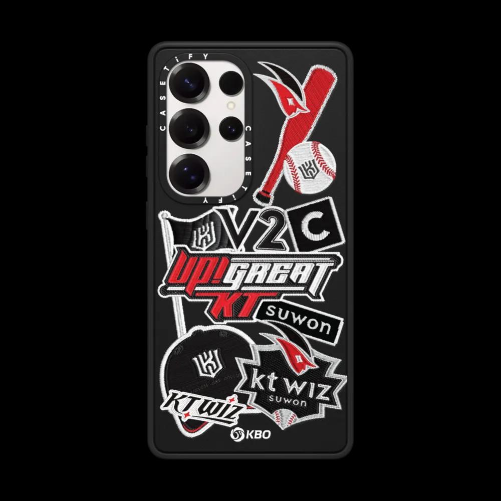 WIZ Collage Case