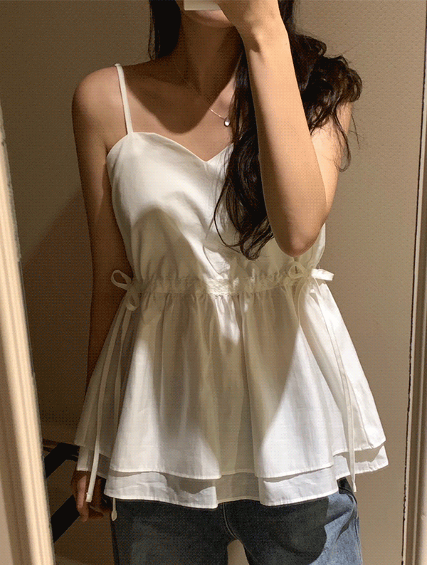 메이드제이 [발레코어룩🎀] 에펠 옆셔링 나시 블라우스 BL8231봄 간절기 프릴 러플 너플 루즈핏 하객룩 데이트룩  모임룩 벚꽃룩 개강룩 민소매