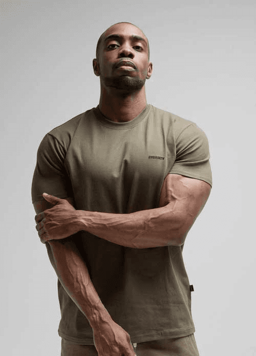 언브로큰 스몰로고 머슬핏 반팔 카키