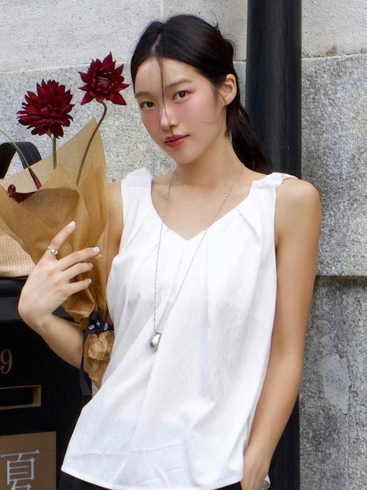 어반 밴드 셔링 슬리브리스 블라우스 화이트 L247
