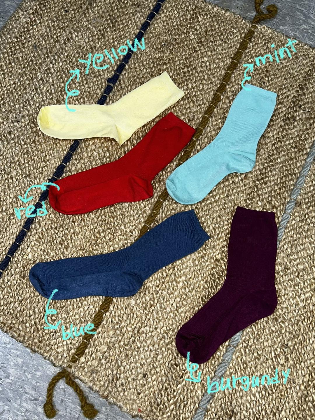 basic color socks