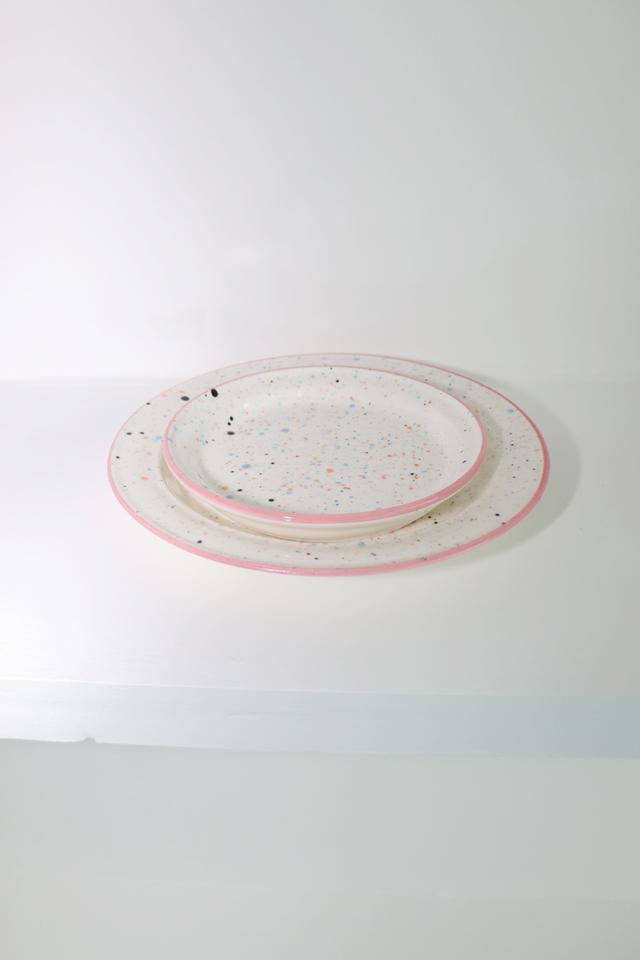 pink line plate