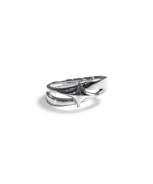 STING DIAGONAL RING