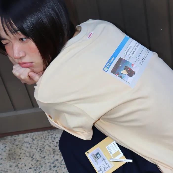 CAT SONG PLAYER BASIC FIT T SHIRT SOFT YELLOW