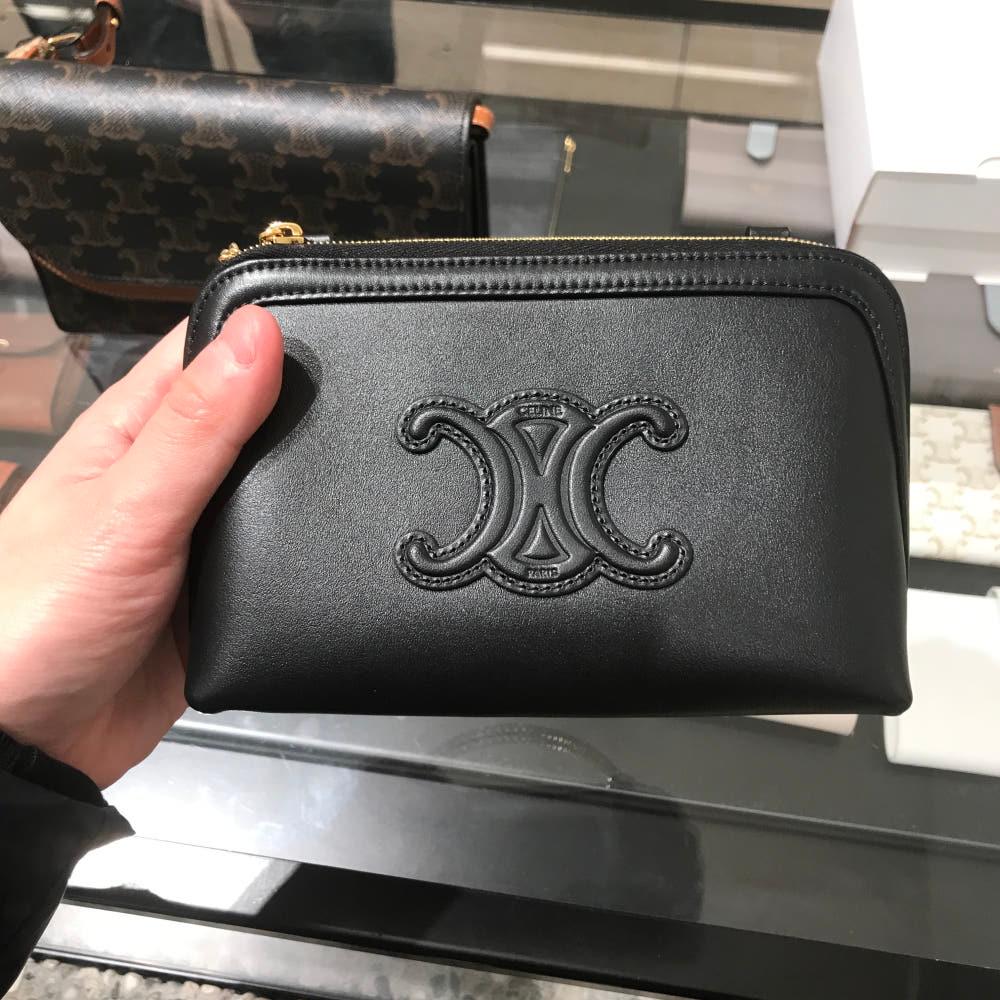 셀린느 퀴르 트리옹프 체인 클러치백 10E383DR8 38NO (2컬러)