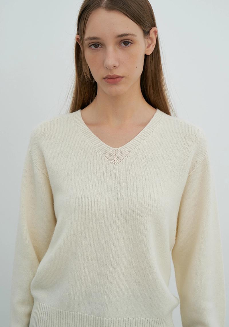 verbom - Wool V-Neck Knit_Ivory