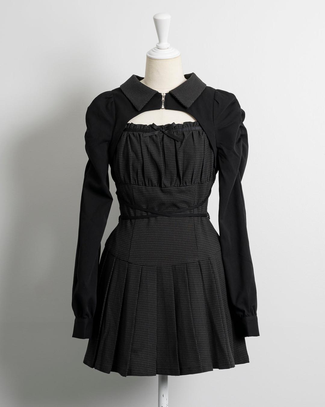 カットアウトレイヤードプリーツミニワンピ