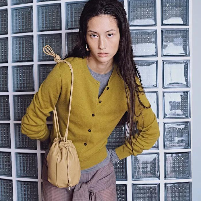 [ESSENTIAL] Round Neck Basic Cardigan D121_2color